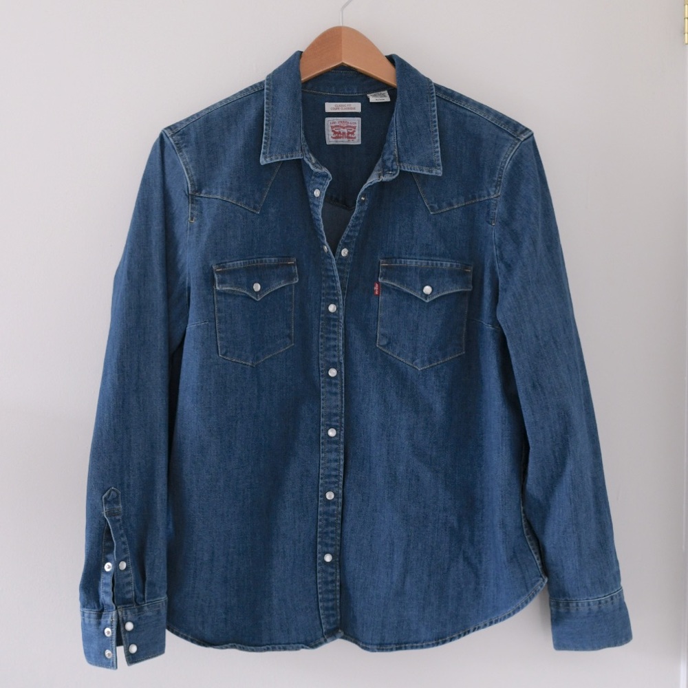 Women's Western Shirt. Never worn.